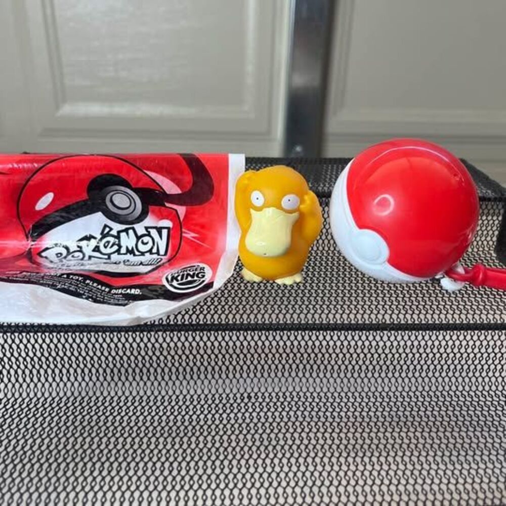 Vintage 1999 Burger King PokΓ©mon Psyduck Toy with PokΓ©ball